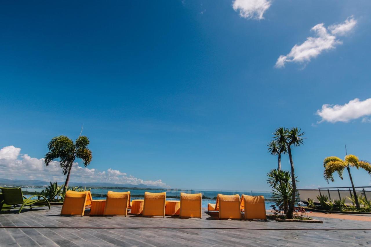 C Suites At Mactan Newtown Lapu-Lapu City Bagian luar foto